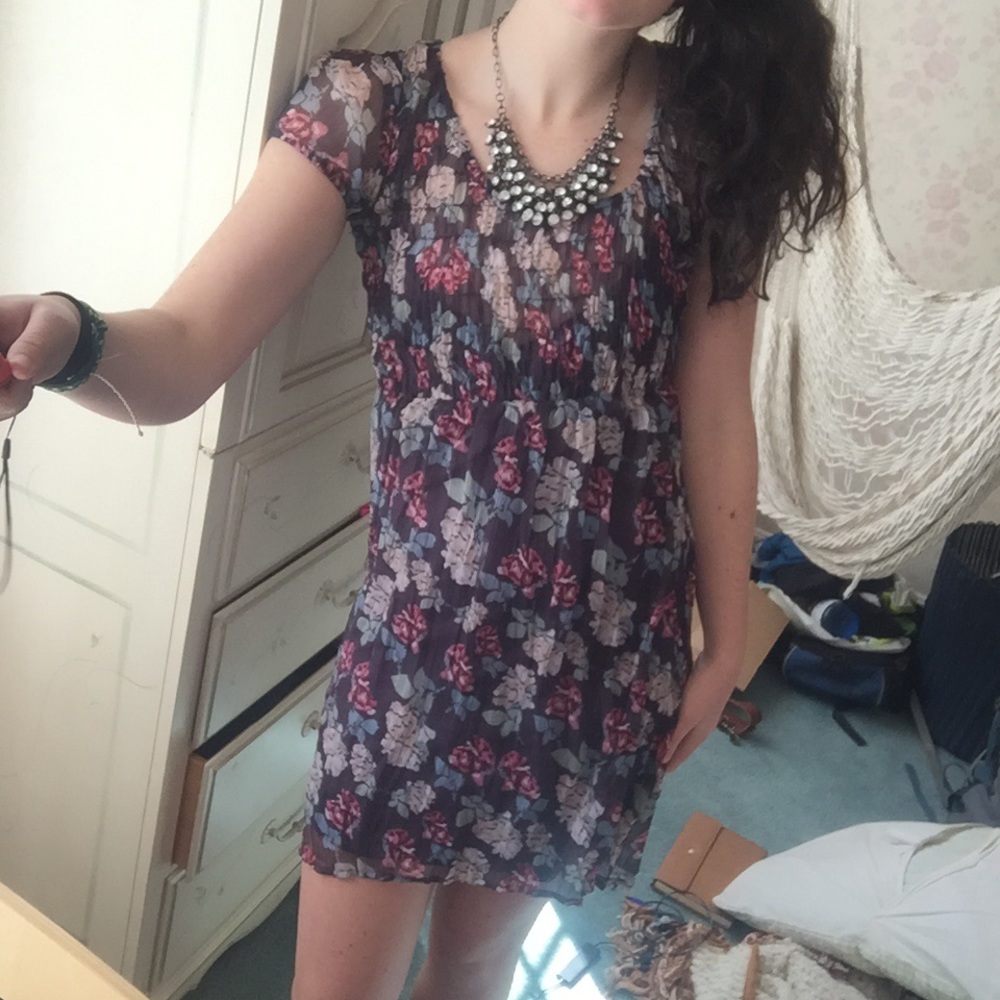 Super cute American rag floral dress XS